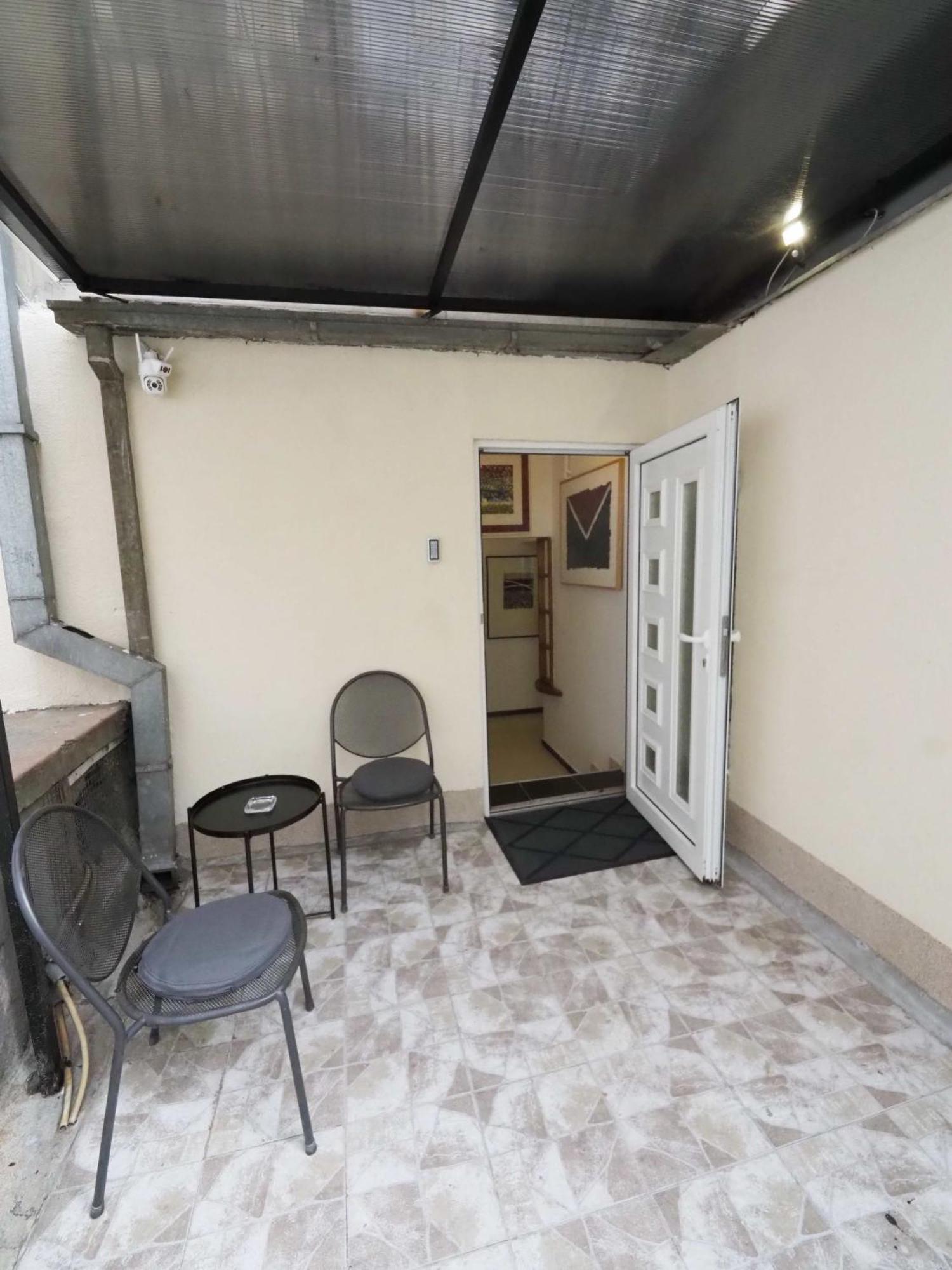 Galerija Marshal Lägenhet Belgrad Exteriör bild